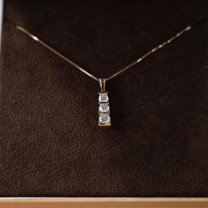 3-Stone Necklace 1/2 ct tw Diamonds 18K YellowGold